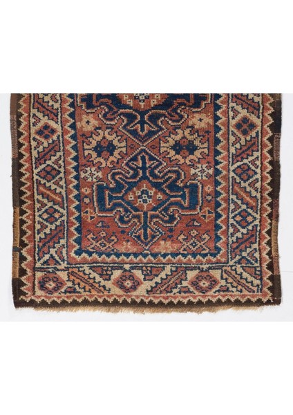 122 x 182 cm Geometrik Üç Madalyonlu Eski Yaşlı El Yapımı Anadolu Yün Halısı