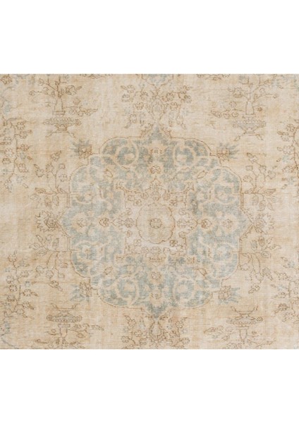 219 x 329 cm Nötr Renklerde El Düğümlü Eski Madalyon Desenli Anadolu Halısı