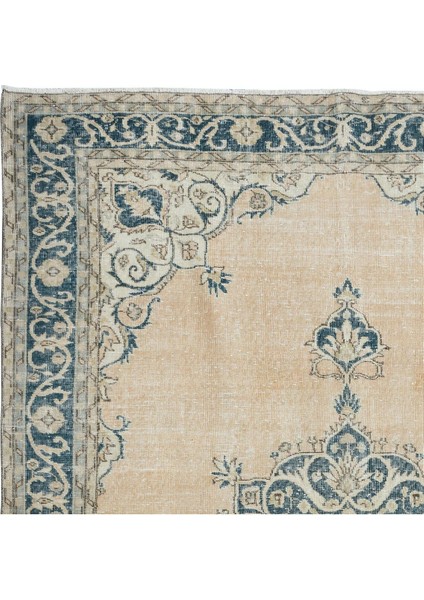 204 x 313 cm Kırsal Ev ve Rustik Dekor Için Sessiz Renklerde Eski El Yapımı Uşak Halı fırsatları