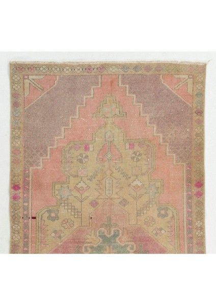 130 x 254 cm Geometrik Tasarımlı Pembe Eski El Düğümlü Türk Halısı fiyatları