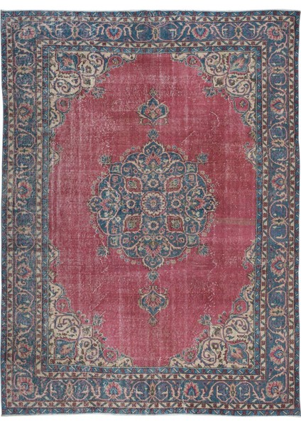 237 x 320 cm Kırmızı ve Lacivert El Yapımı Eski Anadolu Bölge Halısı Türünün Tek Örneği