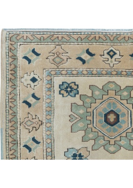122 x 177 cm Eski Türk Yünü Madalyonlu Geleneksel Halı, El Yapımı Köy Halısı fırsatları