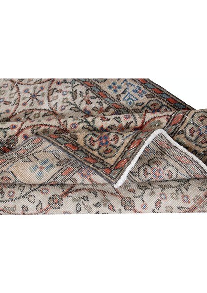 115 x 205 cm Tamamı Çiçek Desenli Bej Eski El Düğümlü Anadolu Halısı modelleri
