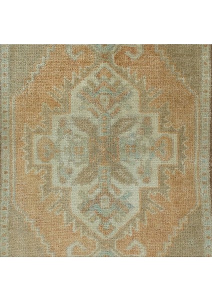 50 x 92 cm Sessiz Renklerde Eski Uşak Küçük Halı. El Yapımı Paspas Veya Banyo Paspası. 60 Yıllık Halı
