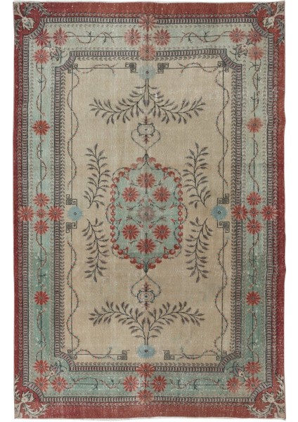 187 x 290 cm Avrupa Tasarımlı El Yapımı Anadolu Halısı, Eski Halı, Bej, Kırmızı ve Yeşil Renkler