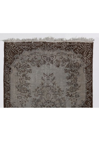 170 x 250 cm Gri Renkli Madalyon ve Çiçek Desenli Sade Isparta Halısı