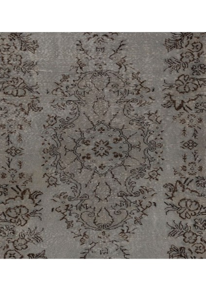 170 x 250 cm Gri Renkli Madalyon ve Çiçek Desenli Sade Isparta Halısı