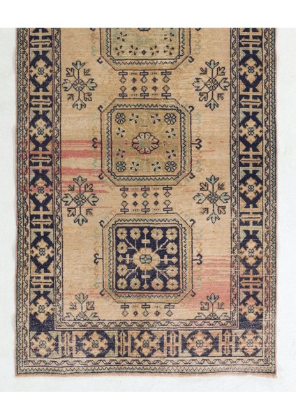 138 x 361 cm Eski El Yapımı Anadolu Uşak Yolluk Halı. Koridor Için El Düğümlü Yünlü Halı modelleri