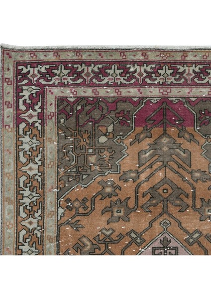 112 x 187 cm Türünün Tek Örneği Eski Geleneksel Halı, El Yapımı Türk Halısı, Yaklaşık 1960'LARDAN