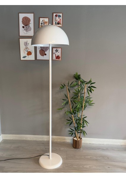 Beyaz Lambader Modern Dekoratif Metal Oturma Odası Çalışma Odası Zemin Lambası 170 cm Kablo