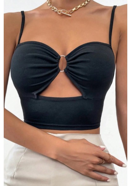 Aksesuarlı Şık Crop Büstiyer T-Shirt