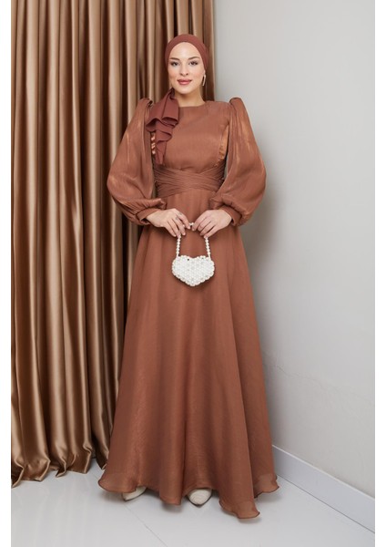 Çapraz Kuşaklı Yoryo Ipek Tesettür Abiye Elbise Taba 1238