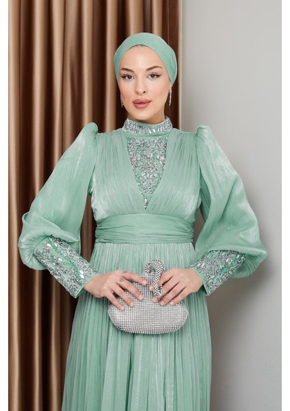 Kolları ve Önü Taş Bezeli Yorgo Ipek Tesettür Abiye Elbise Mint 1239