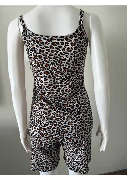 Leopar Desenli Dantelli Ip Askılı Şortlu Pijama Takımı