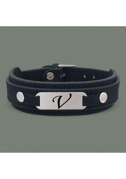 Erkeklere Özel Oval Motifli 925 Ayar Gümüş Plakalı Derili Harfe Özel Bileklik-421Harf-Siyah