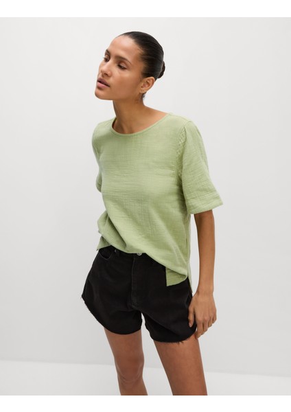 %100 Pamuklu Regular Fit Kısa Kollu Bluz fiyatları