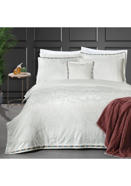 Shakira King Size (Battal Boy) %100 Pamuk Saten "300 Tc" Nevresim Takımı Beyaz fiyatları