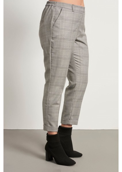 Cep Detaylı Slim Fit Klasik Pantolon modelleri