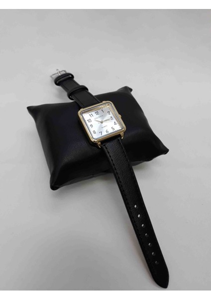 Köşeli Kadın Kol Saati