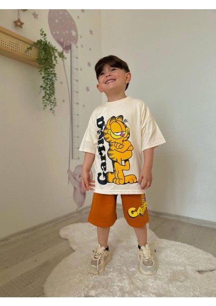 Erkek Çocuk Garfield Baskılı Yazlık Şortlu Takım modelleri