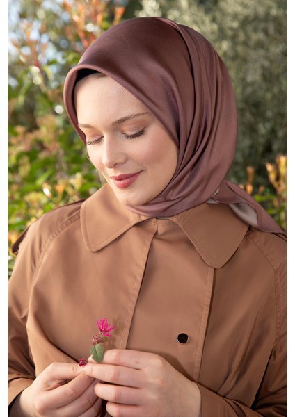 Gül Kurusu Çift Taraflı Twill Ipek Eşarp fiyatları