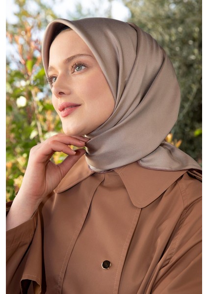 Gül Kurusu Çift Taraflı Twill Ipek Eşarp fırsatları