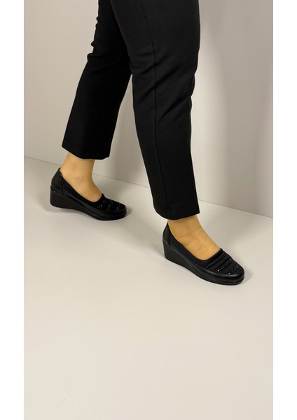 B-03 Lumora Rahat Ortopedik Streç Taş Detaylı Kadın Dolgu Ayakkabı Siyah fiyatları