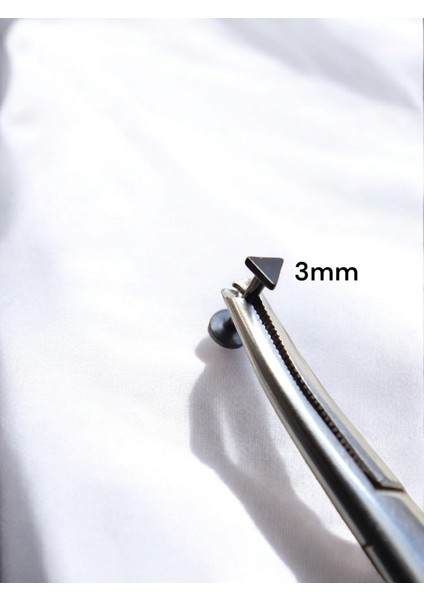 Üçgen Model Minimal 3 mm Helıx Tragus Conch Piercing