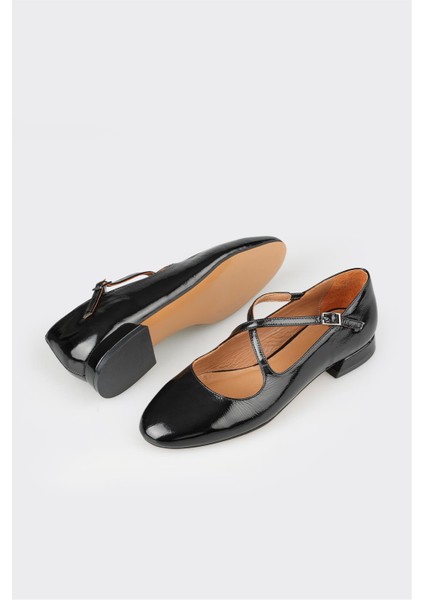 Bordo Deri Kadın Günlük Ayakkabı modelleri