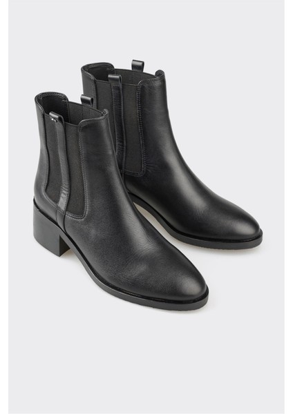 Siyah Deri Kadın Topuklu Bot fiyatları