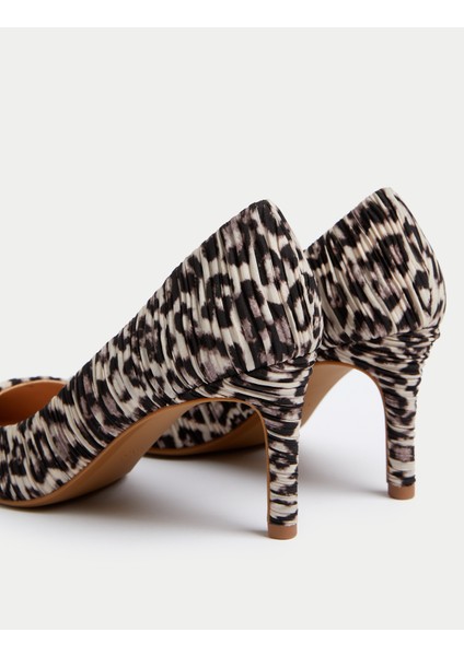 Leopar Desenli Stiletto Topuklu Ayakkabı