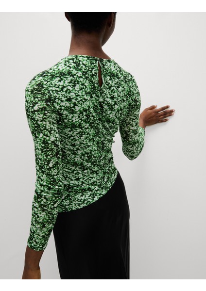 Büzgü Detaylı Desenli Bluz modelleri