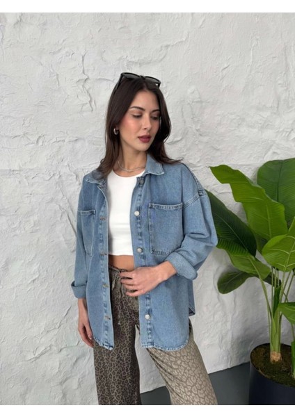 Lavida Kadın Çift Cepli Yıkamalı Oversize Denim Ceket
