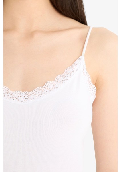 Regular Fit Dantel Detaylı İnce Askılı Pamuklu Beyaz İç Atlet-Fall in Love Y5360AZ24SP