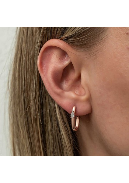 Gümüş Oval Damla Taşlı Kadın Küpe fırsatları