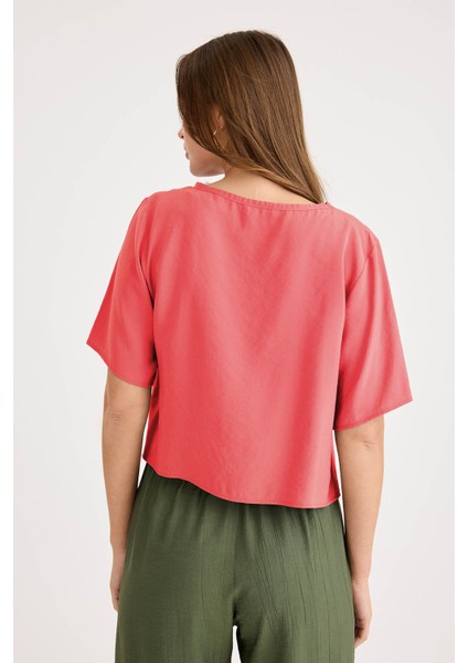 Yuvarlak Yaka Kısa Kol Crop Bluz indirimleri