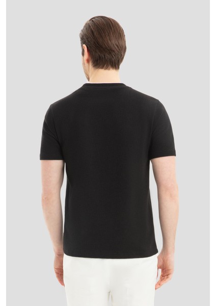Siyah Bisiklet Yaka T-Shirt