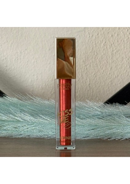 Kiss Me Shine Lip Gloss - Yoğun Kızıl Işıltılı Dudak Parlatıcısı