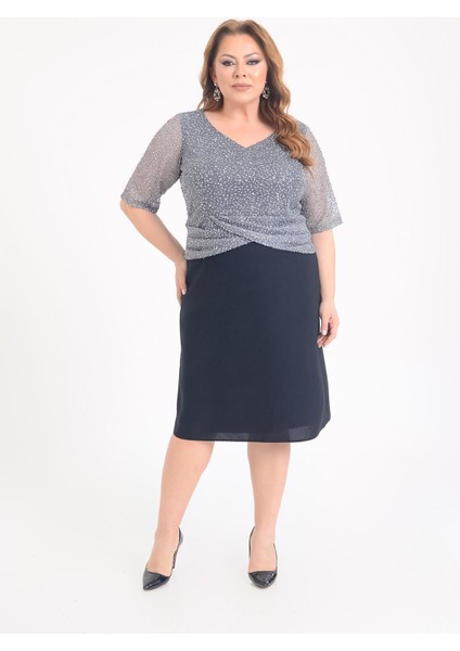 Büyük Beden Gri Renkli V Yaka Kısa Abiye Elbise fiyatları