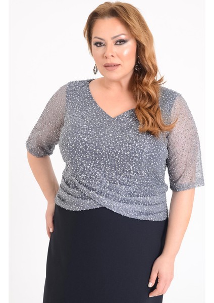 Büyük Beden Gri Renkli V Yaka Kısa Abiye Elbise fırsatları