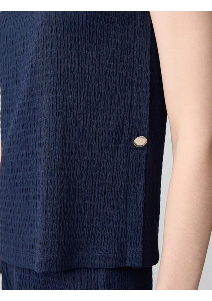 Lacivert Düz Kesim Yuvarlak Yaka Kolsuz Örme Bluz indirimleri