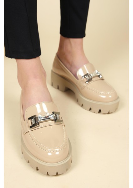 Taş Tokalı Rugan Loafer Ten