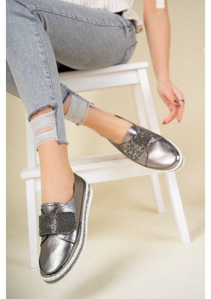 Taş Cırtlı Sneakers Platin