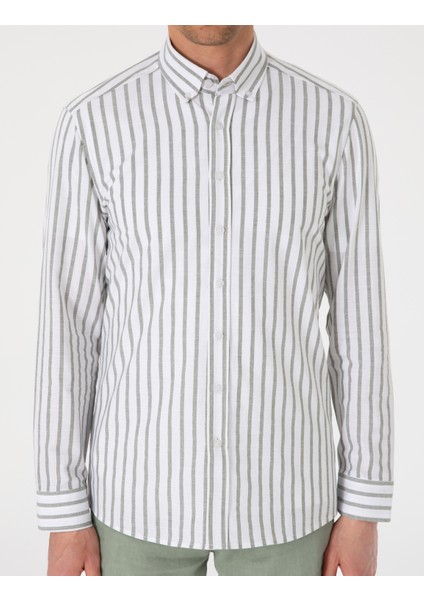 Erkek Haki Regular Fit Çizgili Uzun Kollu Gömlek 50307093-VR027