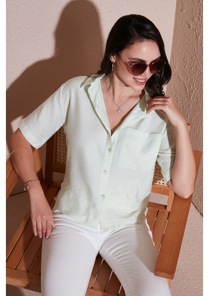 Regular Fit Göğüs Cepli Kısa Kollu Gömlek Bayan Gömlek 6779324