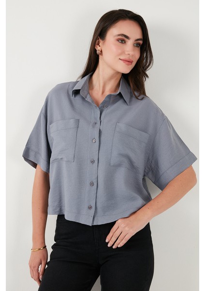 Regular Fit Cep Detaylı Kısa Kollu Gömlek Bayan Gömlek 6778568
