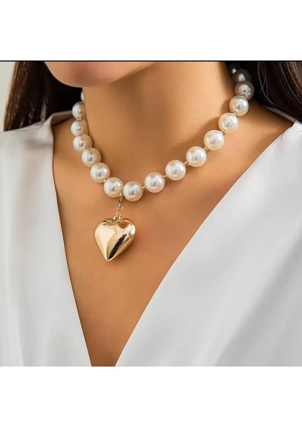 Kalp Detaylı Inçi Tasarım Kolye