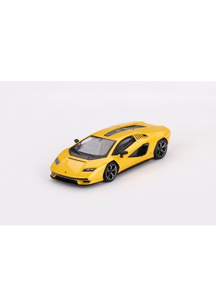 1/64 733 Lamborghini Countach Lpı 800-4 New Giallo Orion