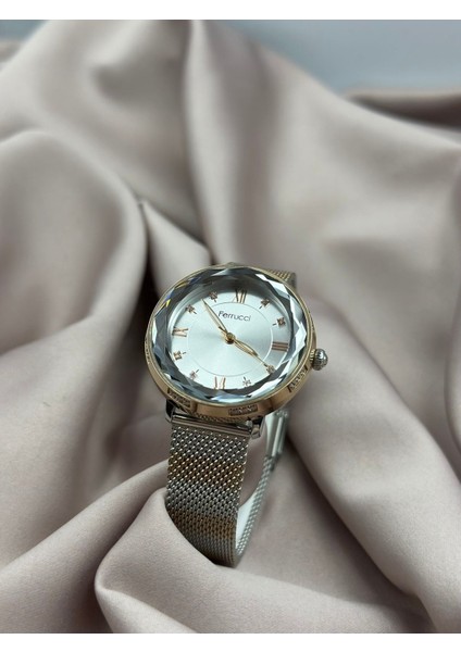 Kristal Kesim Camlı Çift Renk Gümüş ve Rose Gold Tek Taşlı Şık Tasarım Ferrucci Kadın Saati fırsatları