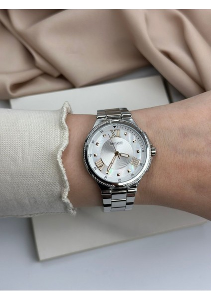 Gümüş Hologramlı Kadran Tasarım Ferrucci Kadın Kol Saati